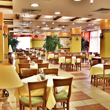 Kiparisite 4* Sluneční pobřeží